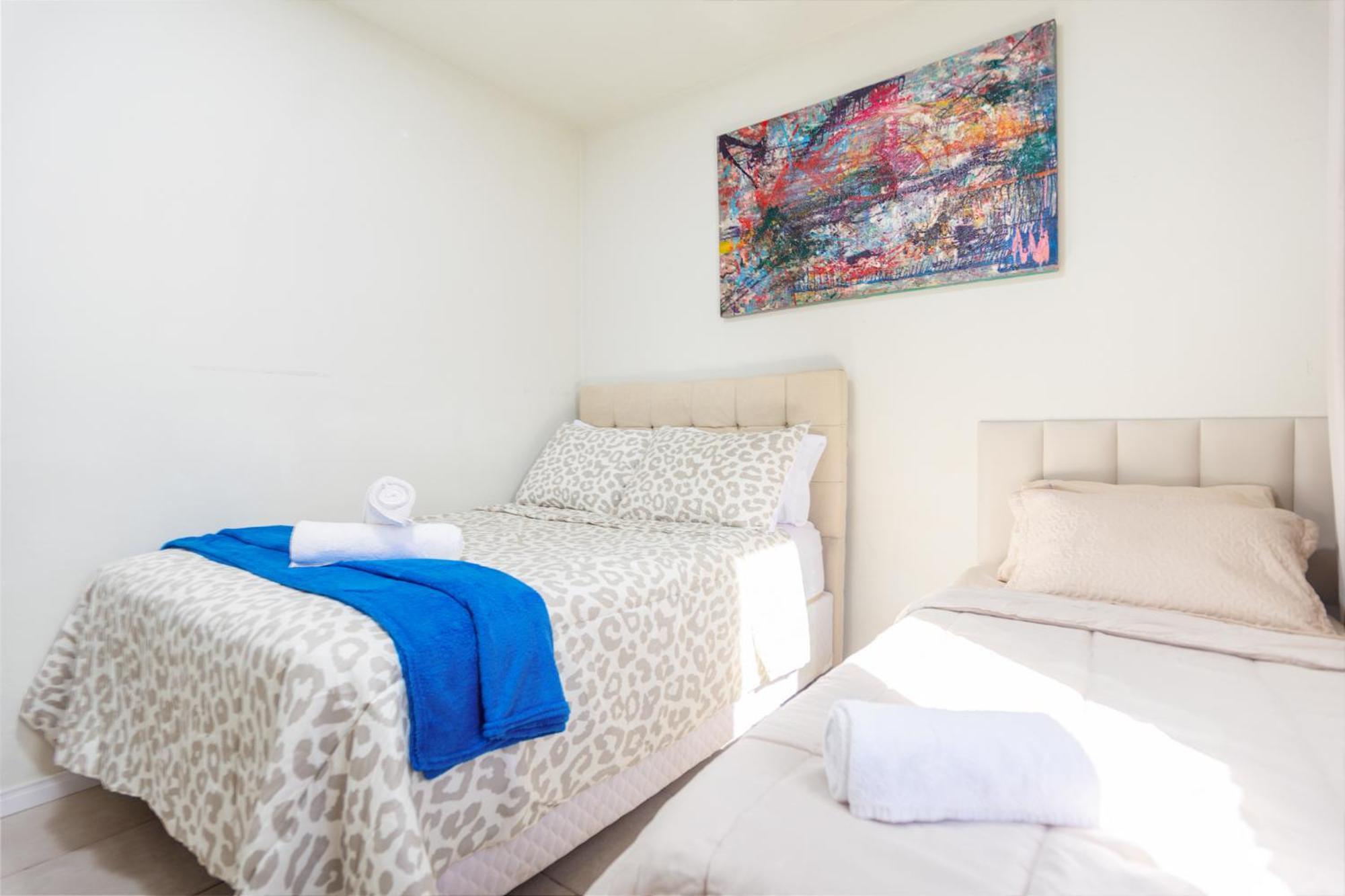 Refugio Tropical Casa De Praia Com Piscina Aquecida E 4 Suites E Garagem 3 Carros, 800 Mtrs Da Praia Internet 700 Mbps, Condominio Privado Com Pista De Skate , Quadra De Futevolei , Campos E Quadras De Futebol! Cabo Frio Exterior photo